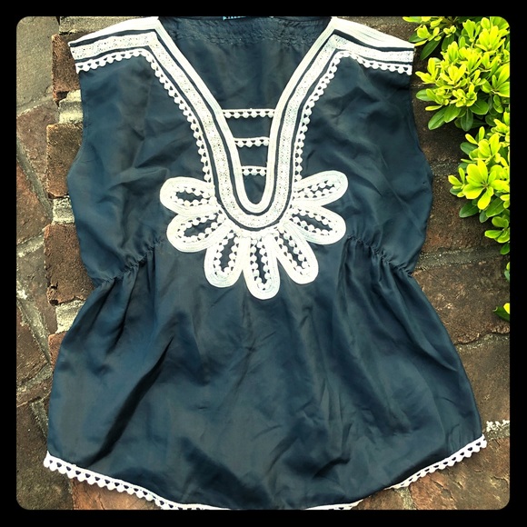 ANTONIO MELANI Tops - Beautiful 100% silk blue and white embroidered top